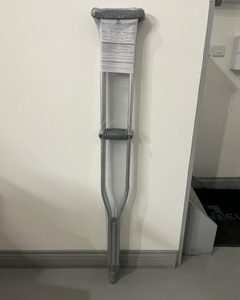 Simply Med Axilla Underarm Crutches - Tall (5'10-6'6) - 12 Pairs Available